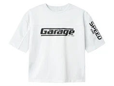 Hvid T-shirt med sort motosportprint foran og på det ene ærme fra Name It 13242636 bright white